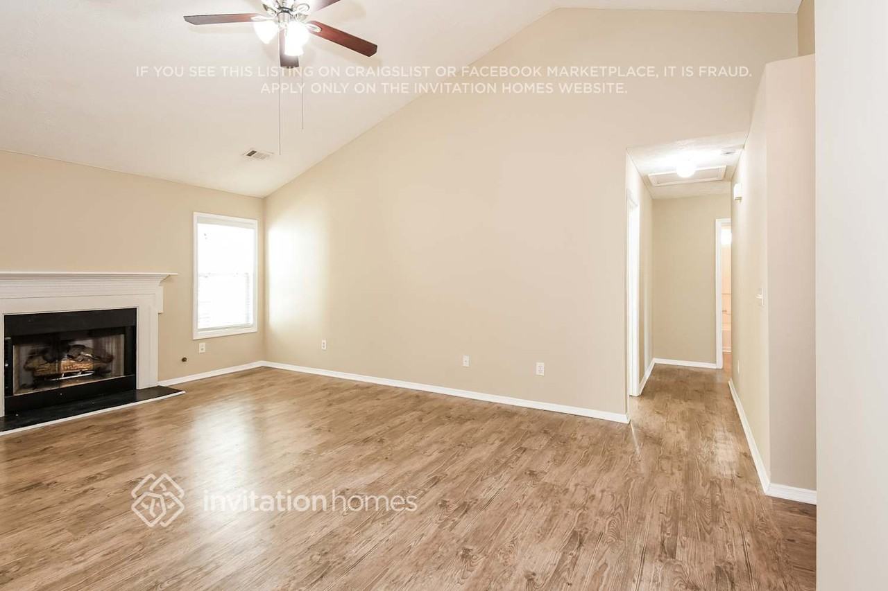 3763 Laurel Green Way Nw - Photo 5 of 17