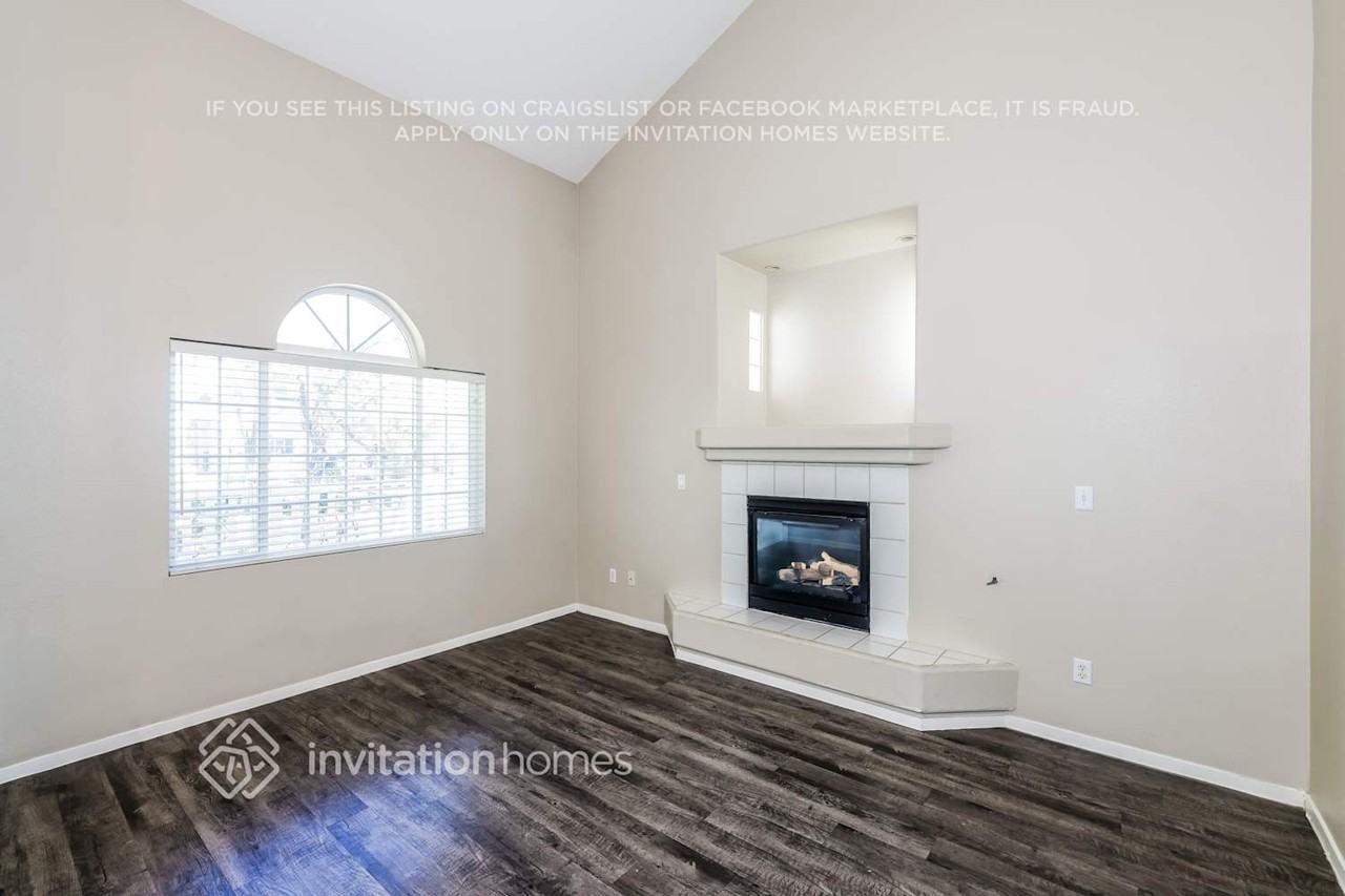 7839 Meandering Path Ave - Photo 5 of 18