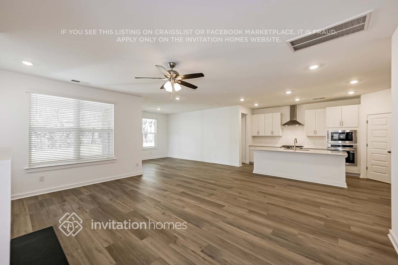 220 Crown Gardens Ct - Photo 6 of 18