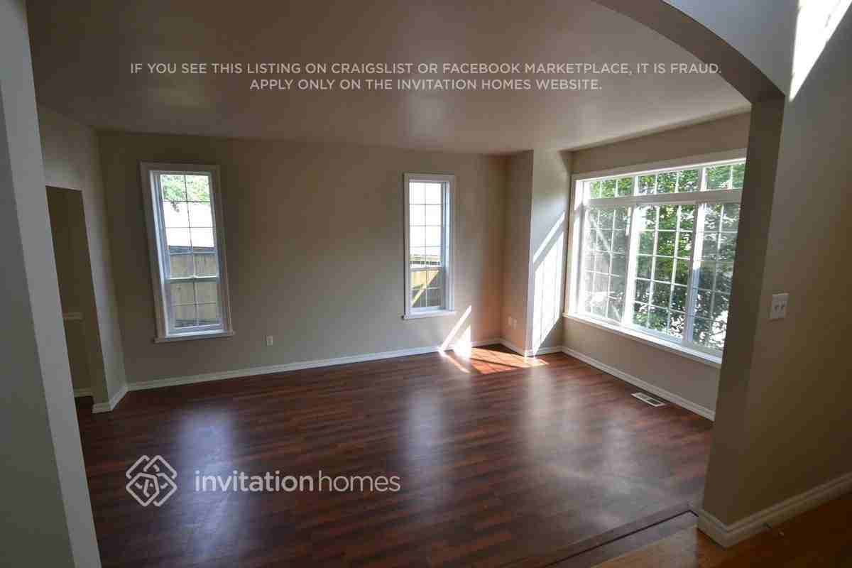 26117 124th Pl Se - Photo 3 of 13