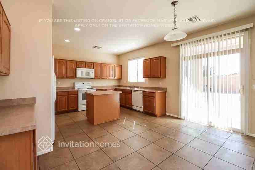 7343 W St Charles Ave - Photo 7 of 26