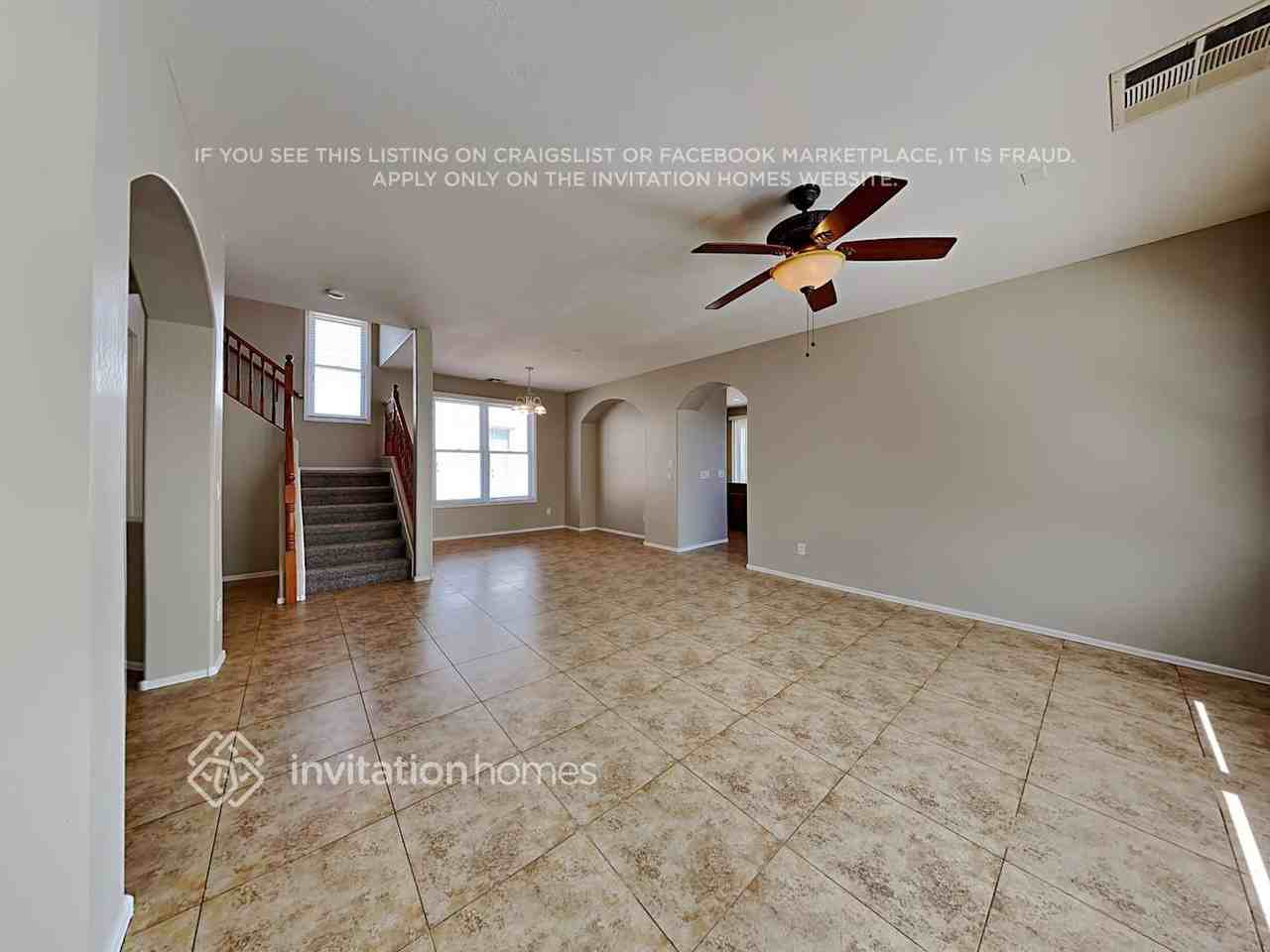 3723 N 292nd Dr - Photo 4 of 20