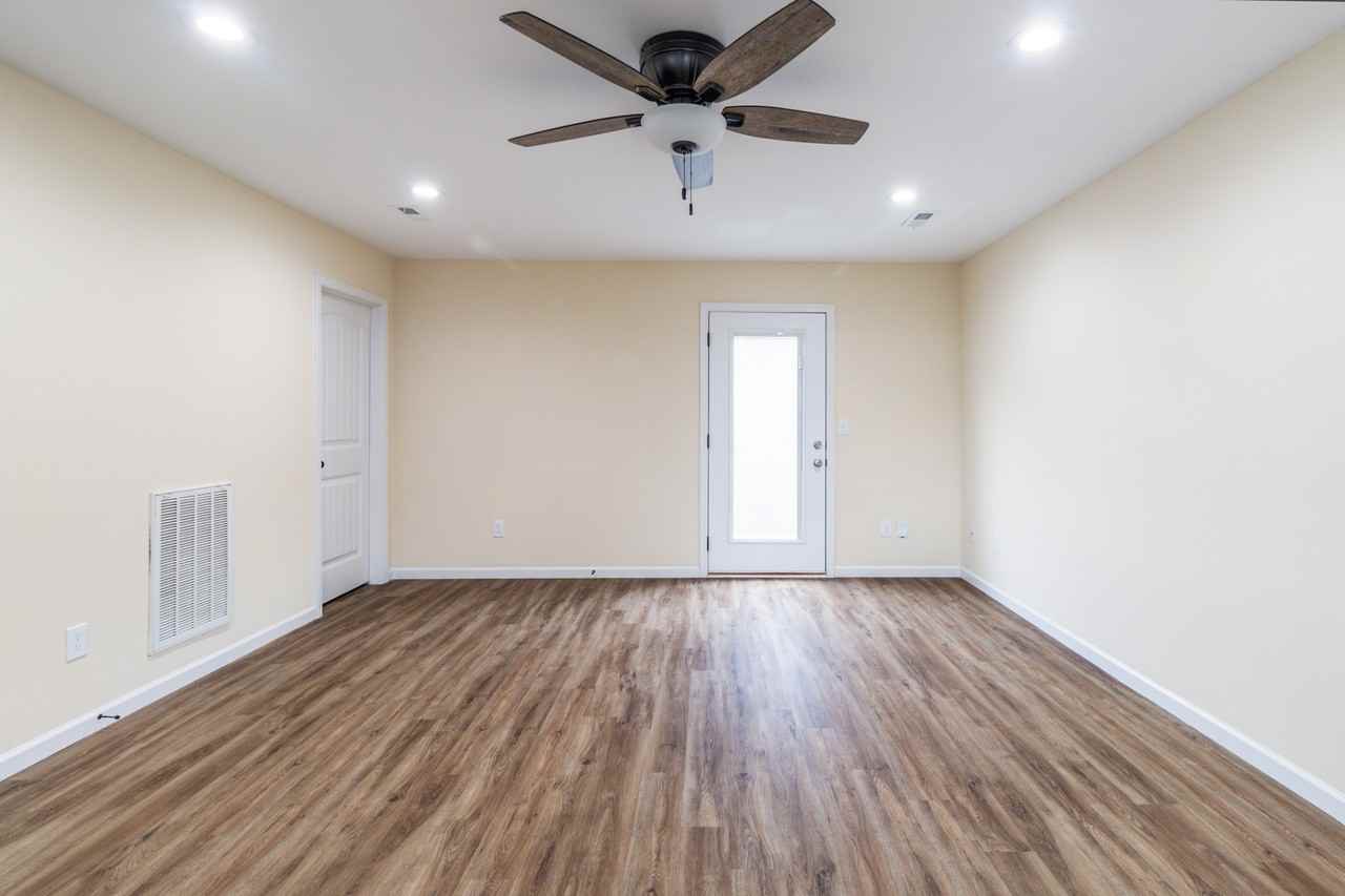 916 Warrior Hill Dr #1 - Photo 5 of 26