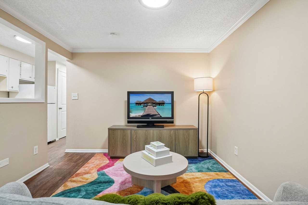 Lorinda Apartments - Photo 3 of 26