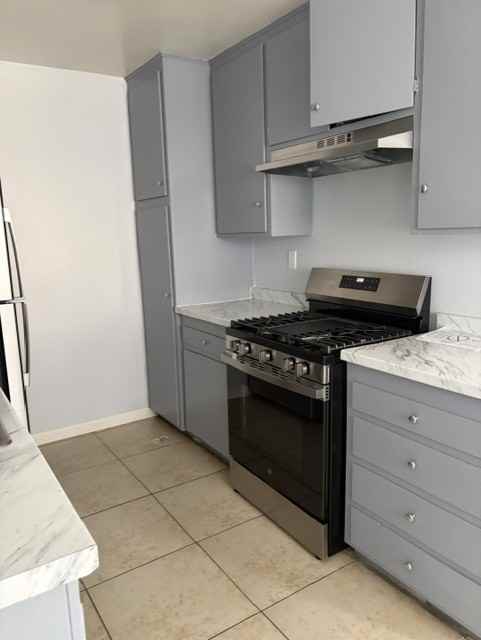 3041 Canyon Crest Dr #125-14 - Photo 2 of 11
