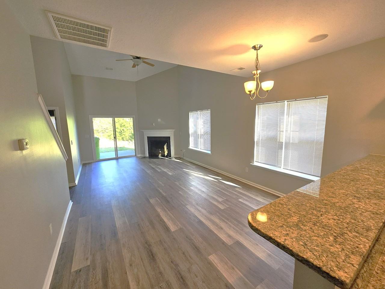 637 Clover View Rd #1 - Photo 5 of 27