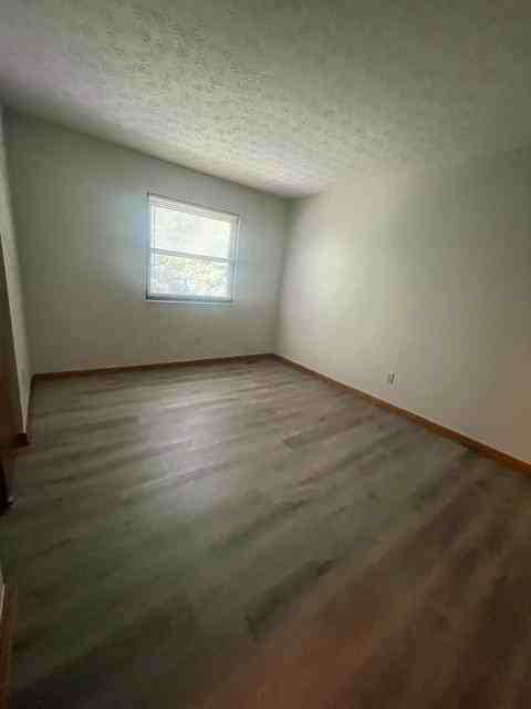 8829 Greenburg Dr - Photo 2 of 14