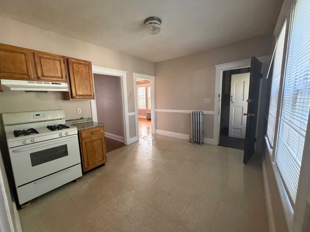 19 Brockton St - Photo 5 of 14