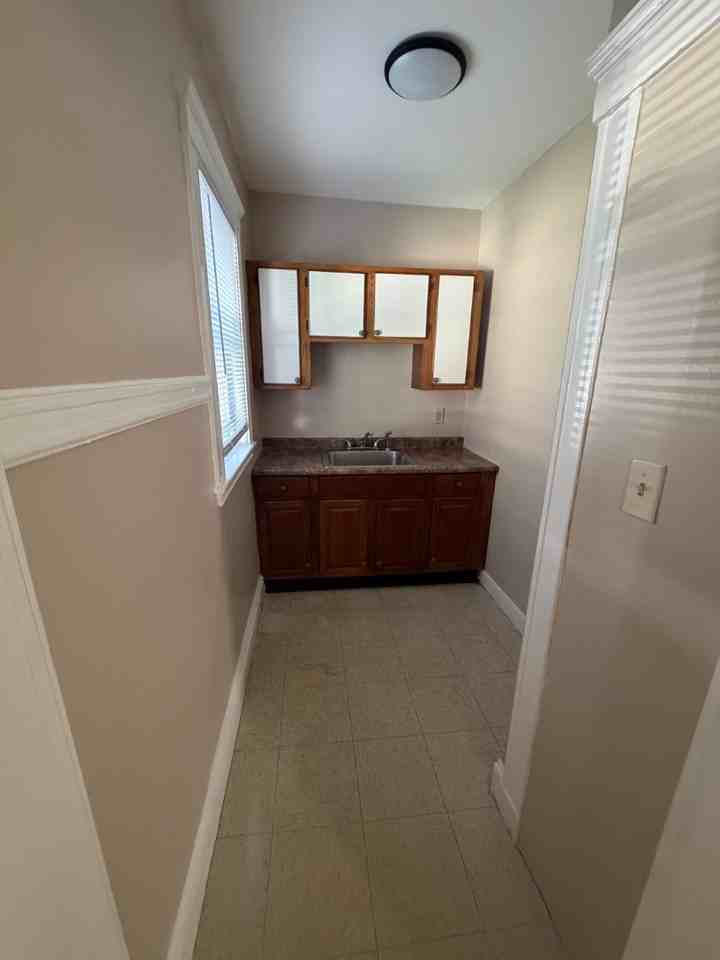 19 Brockton St - Photo 7 of 14