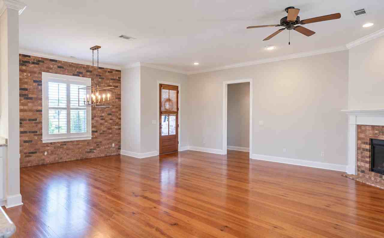 128 Essen Ln - Photo 6 of 20