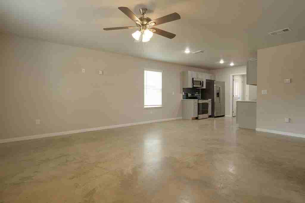 516 S 9th St - Photo 5 of 20