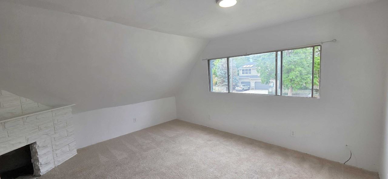 227 E Kensington Ave #1 - Photo 4 of 18