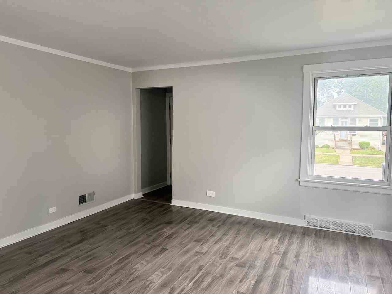 11004 S Esmond St #SFH - Photo 3 of 27