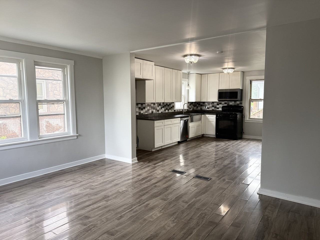 11004 S Esmond St #SFH - Photo 5 of 27