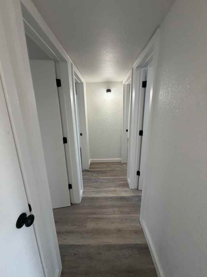 585 N Cherokee St #11 - Photo 3 of 7