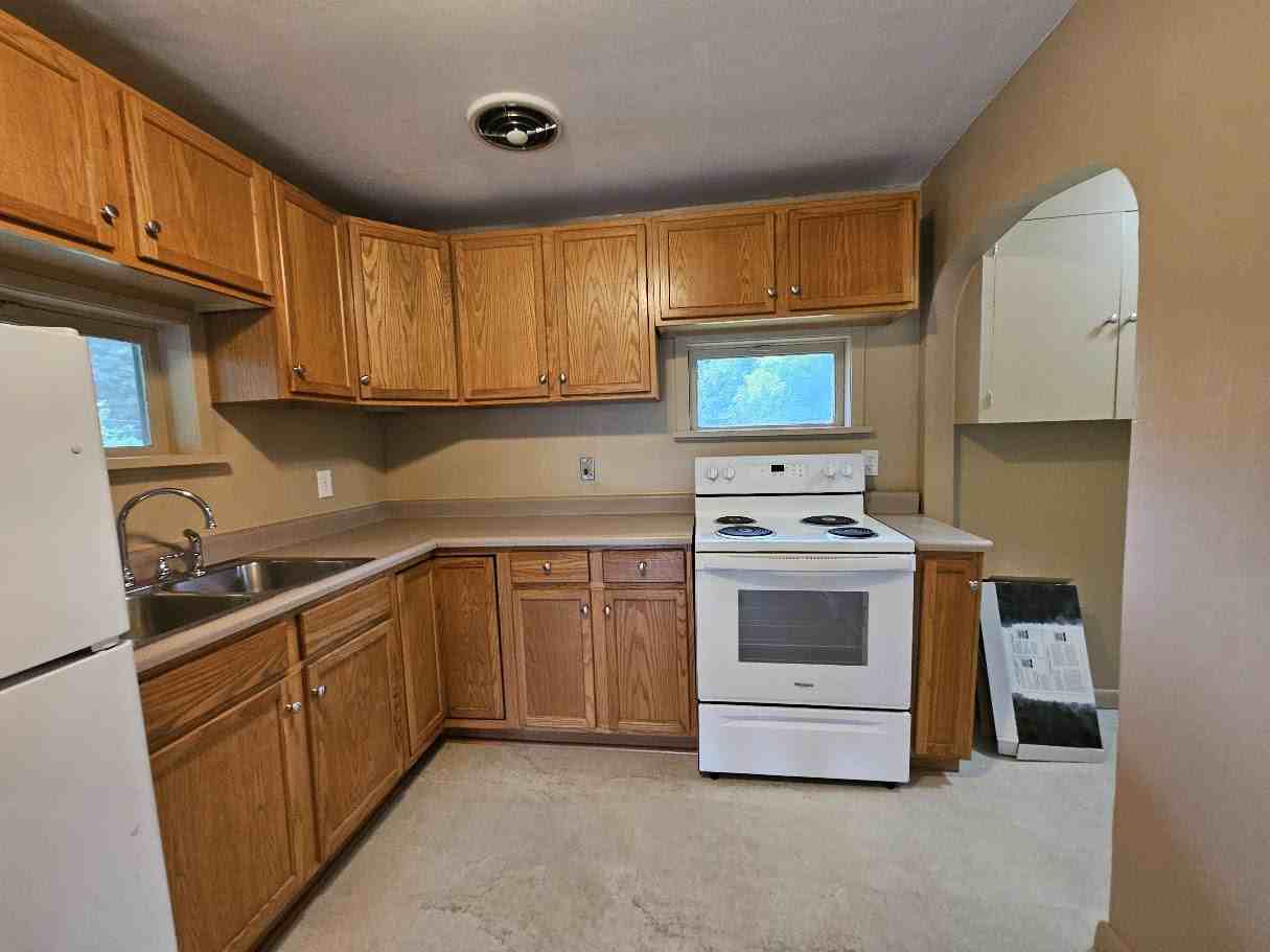 147-149-153 Capperella Drive - 147 #147 - Photo 4 of 12
