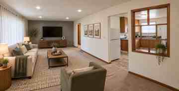 featured image of 1004 N Main St