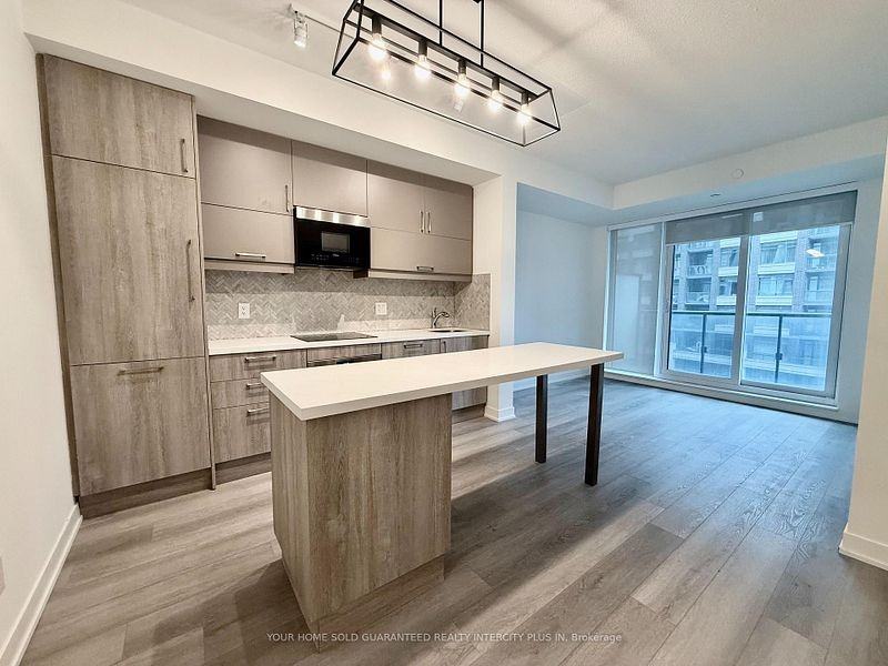 8119 Birchmount Rd - Photo 7 of 30