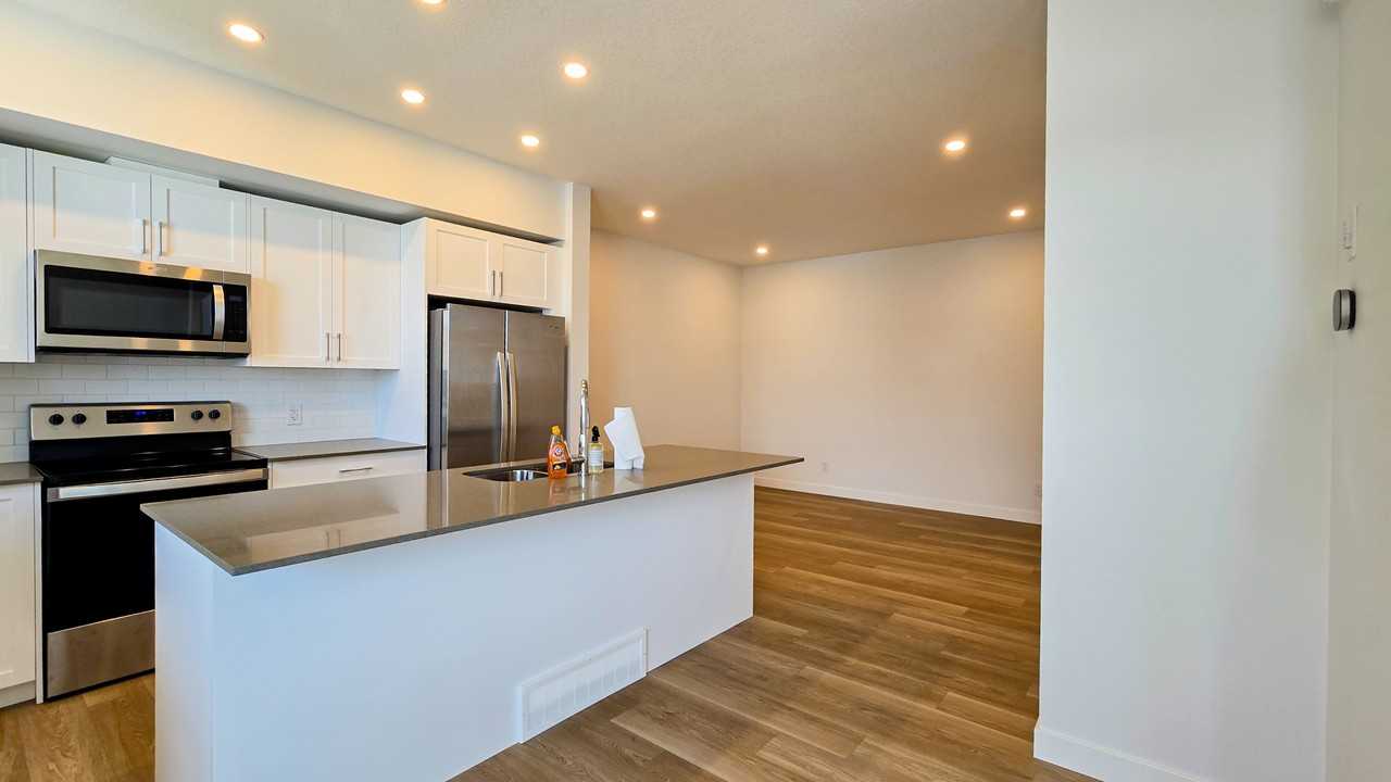 65 Belvedere Pt Se Unit 325 - Photo 3 of 36