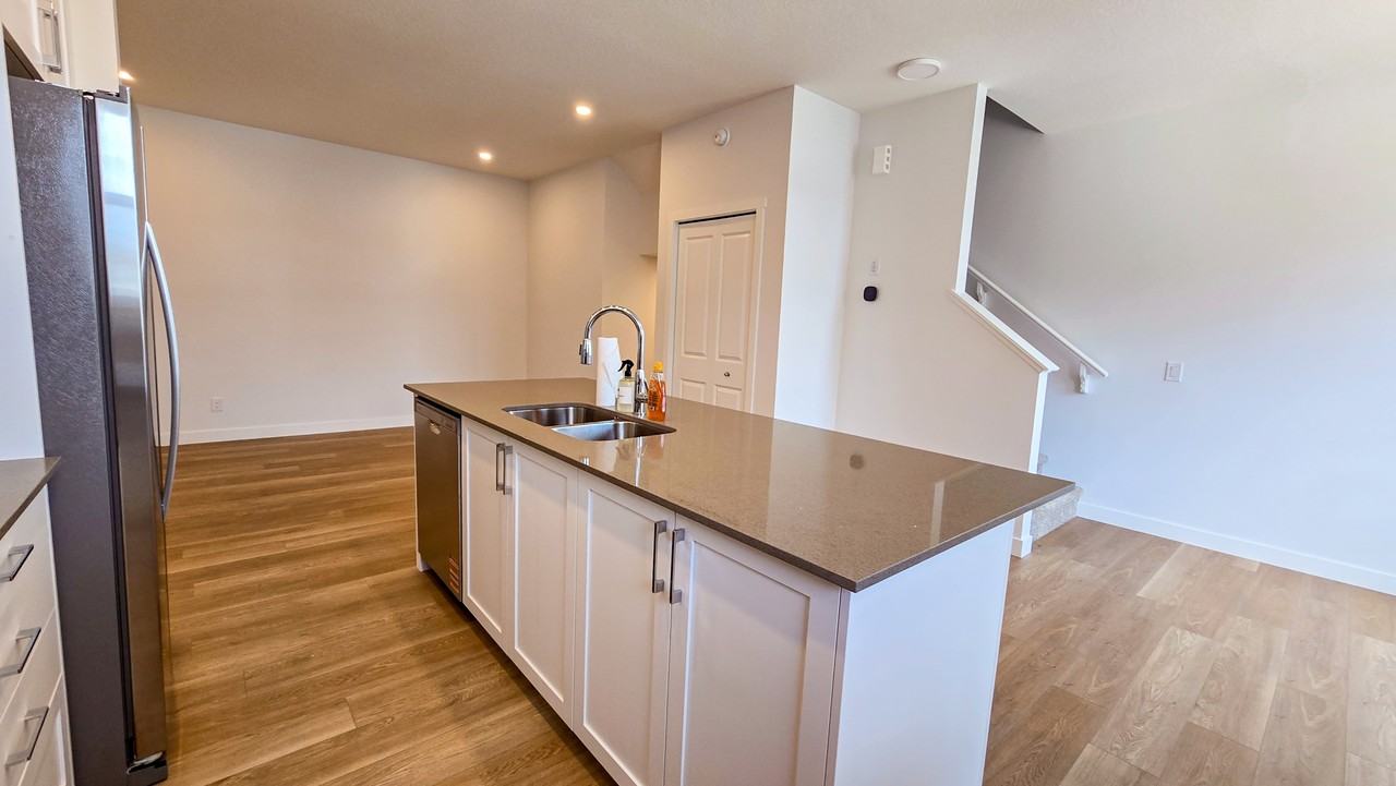 65 Belvedere Pt Se Unit 325 - Photo 7 of 36