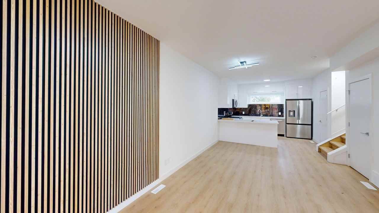 7121 Main-10965 140 Ave Nw - Photo 2 of 11
