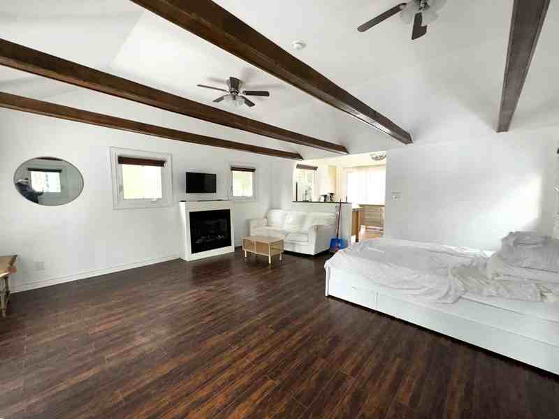 113 Oliver Dr - Photo 4 of 21