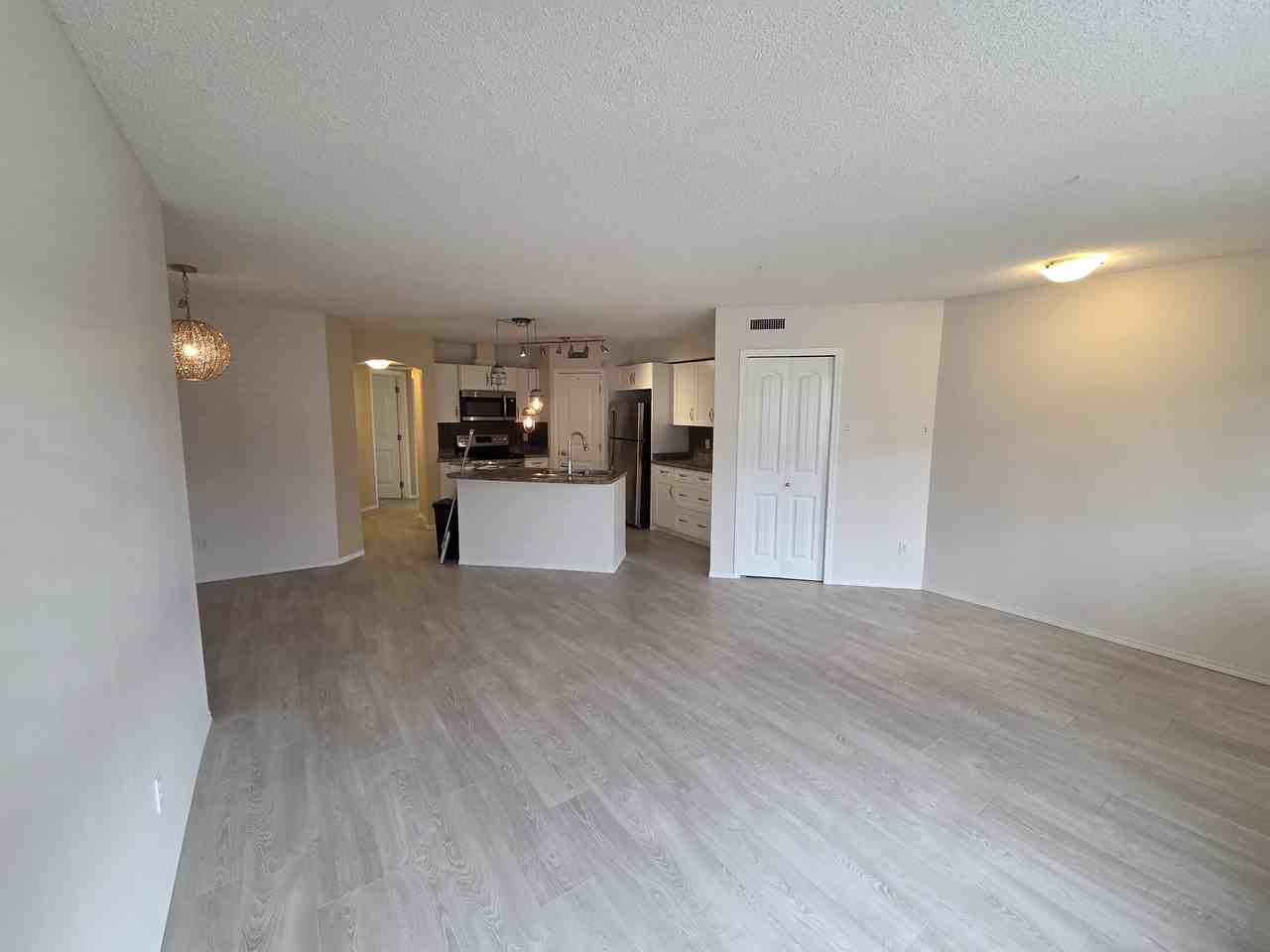 604 62 St Sw - Photo 5 of 12