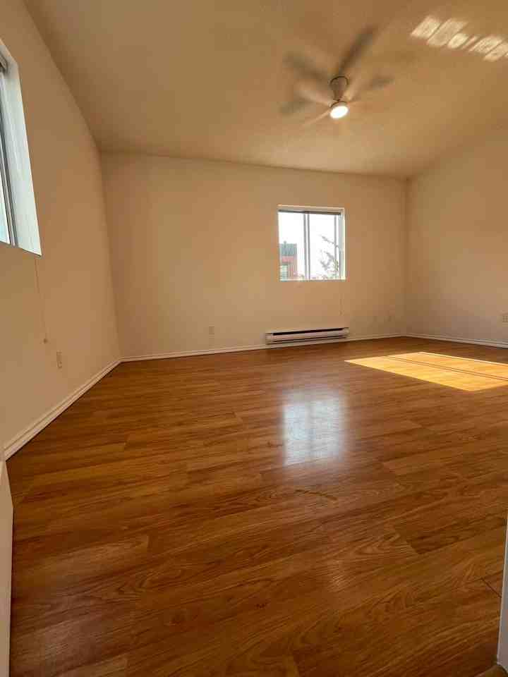 3290 Main St - Photo 3 of 9