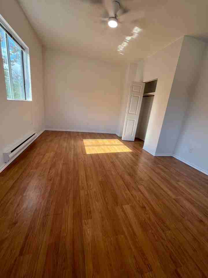 3290 Main St - Photo 4 of 9