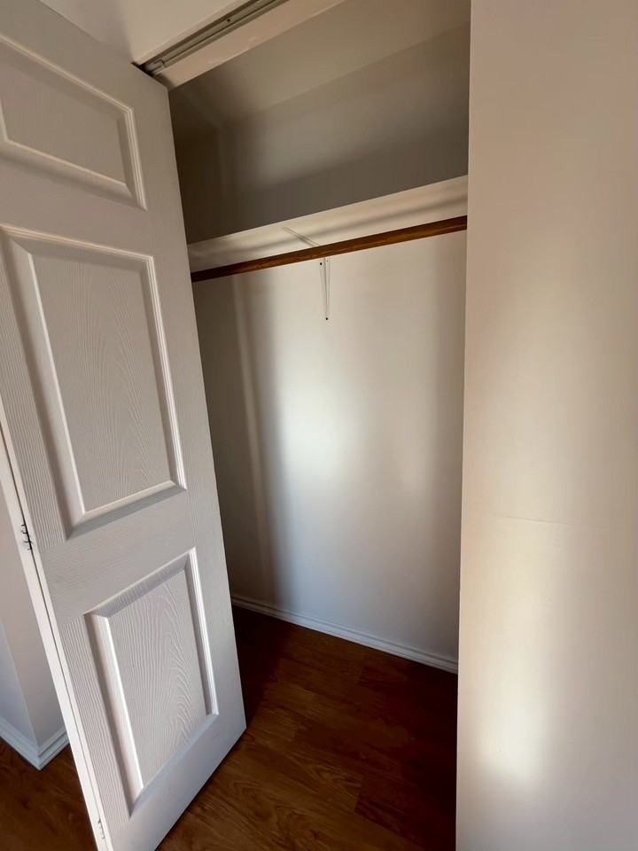 3290 Main St - Photo 5 of 9