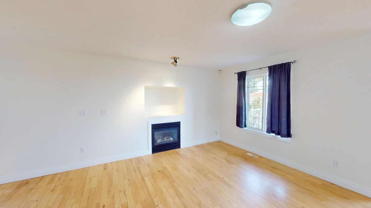 1331 8 Ave Ne - Photo 4 of 26