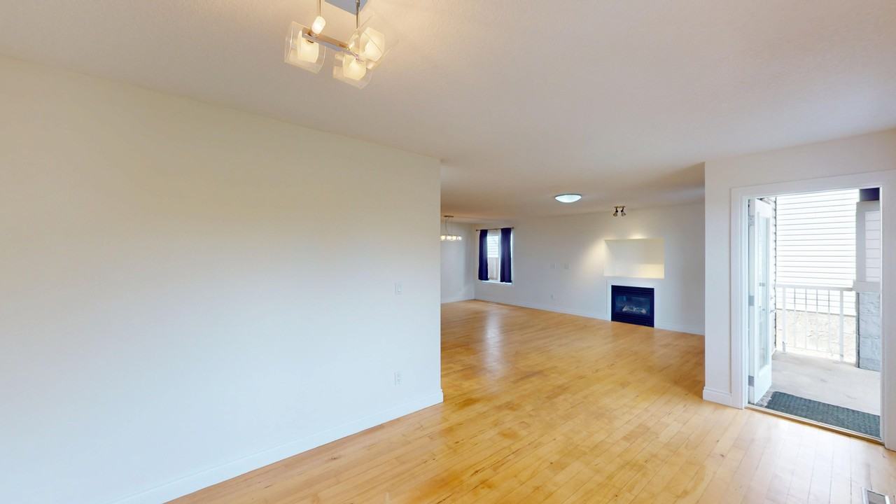 1331 8 Ave Ne - Photo 5 of 26