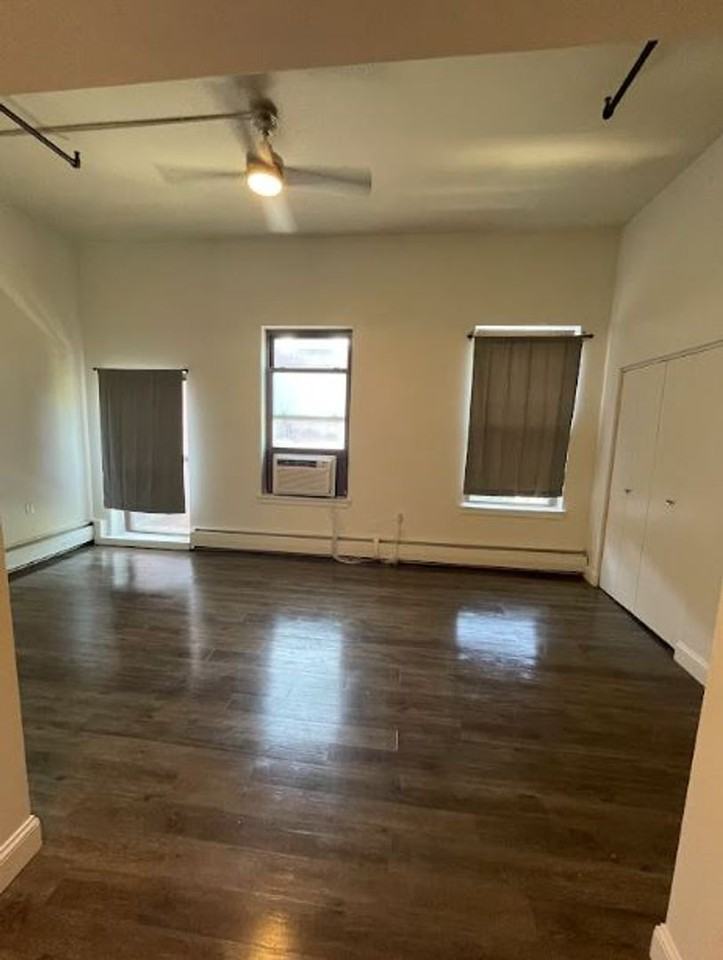 SilverBrick Lofts - Photo 4 of 5