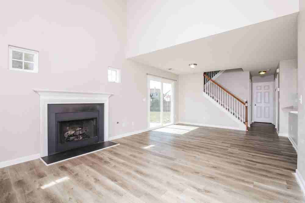 6004 Silkwater Ct - Photo 4 of 17