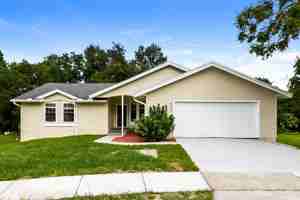 featured image of 634 Monroe Harbor Pl