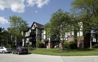 featured image of 2000 Sherman Square Dr
