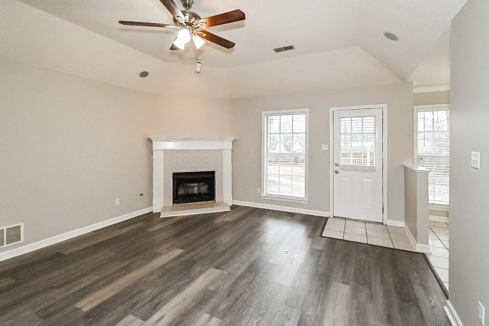 5899 Michaelson Dr - Photo 4 of 17