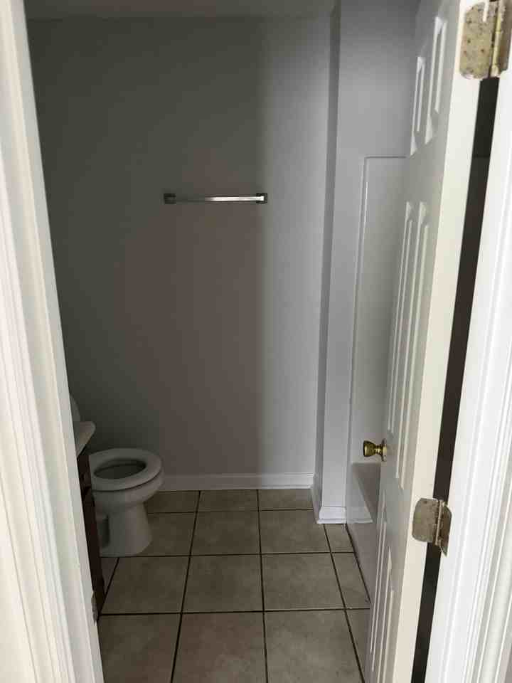 800 Cardinal Grove Ct #1 - Photo 6 of 7