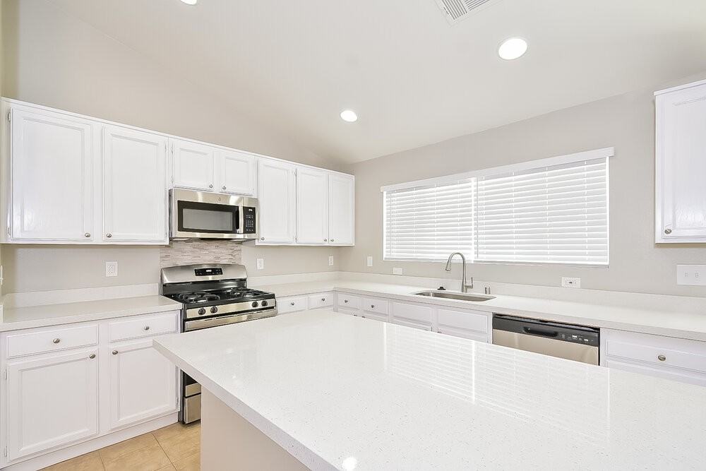 7873 Lovely Pine Pl - Photo 6 of 16