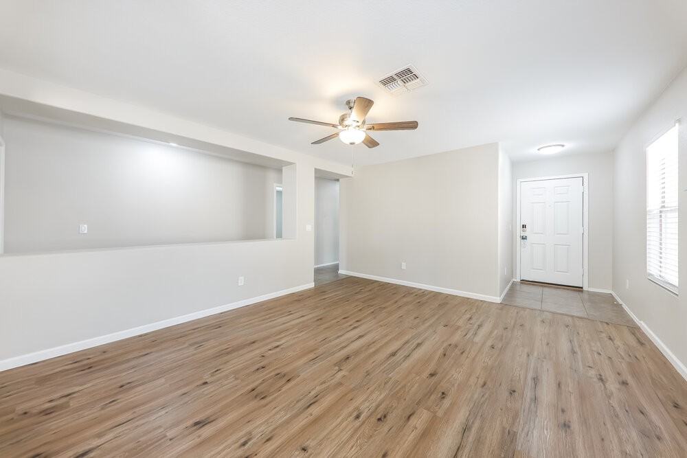 16910 W Marconi Ave - Photo 3 of 16