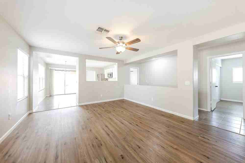 16910 W Marconi Ave - Photo 4 of 16