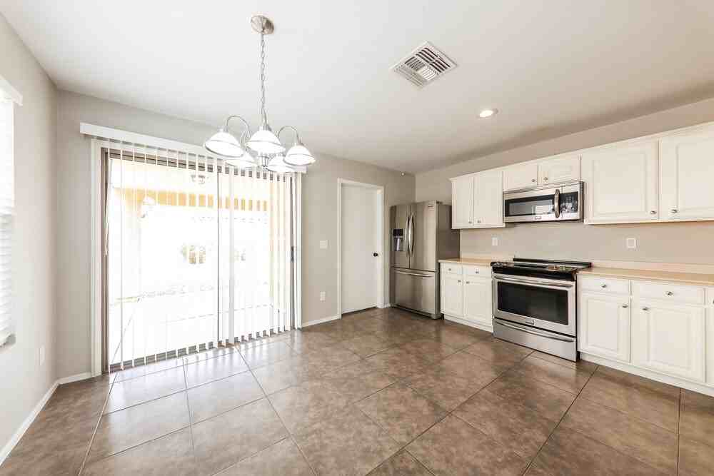 16910 W Marconi Ave - Photo 7 of 16