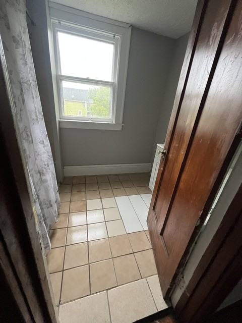 258 1st St #UP - Photo 6 of 14