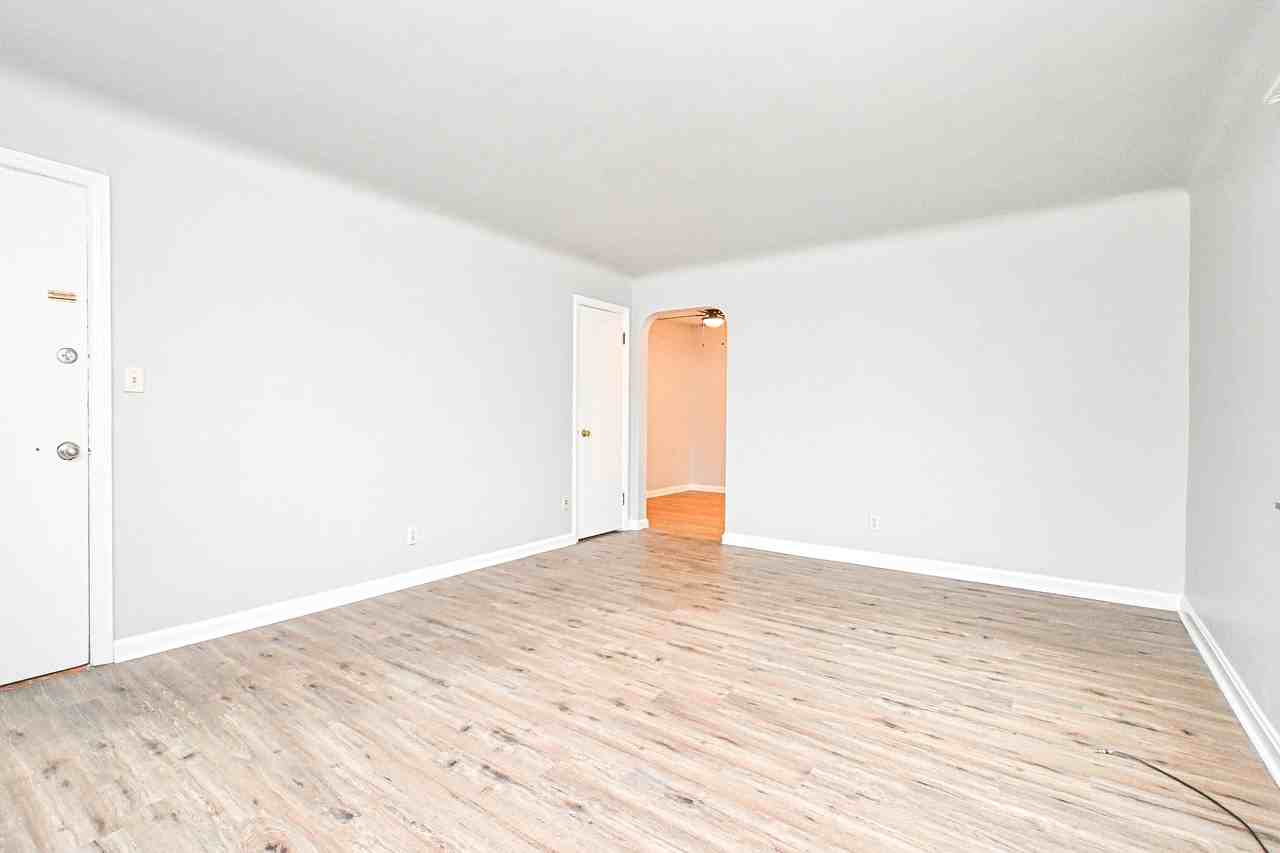 5541 Montgomery Rd #3 - Photo 5 of 27