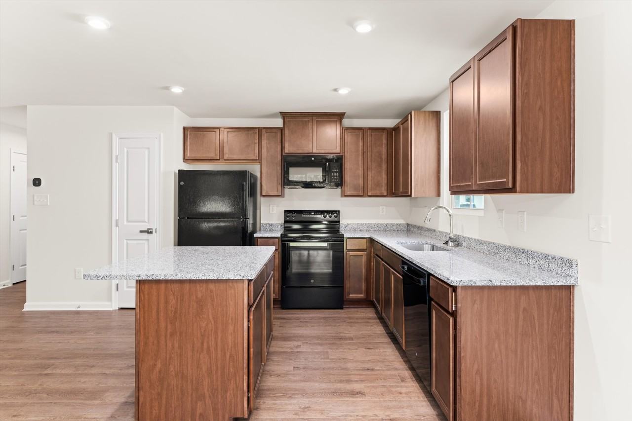 38551 Winterberry Dr #1 - Photo 5 of 25