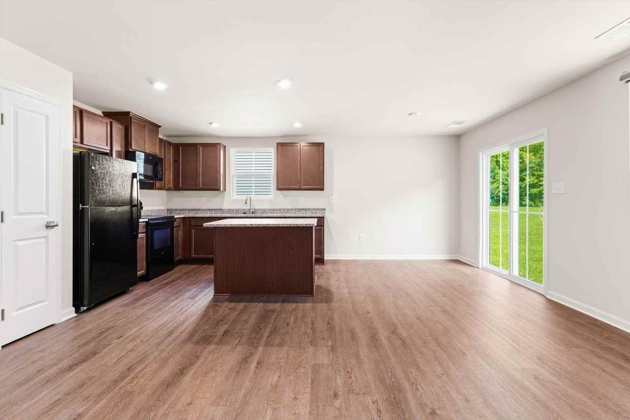 38551 Winterberry Dr #1 - Photo 7 of 25