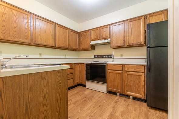 41 Evergreen Rdg #41D - Photo 3 of 7