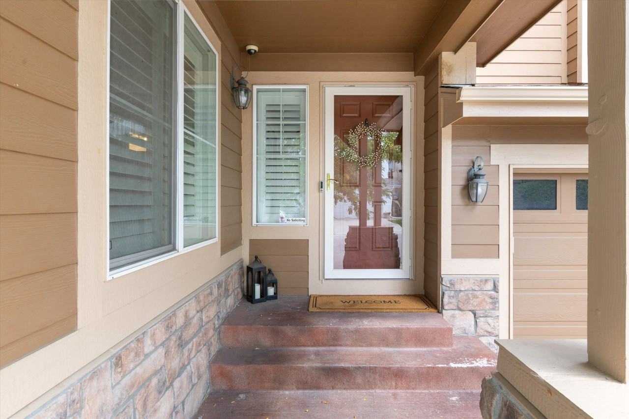10786 Southhaven Cir - Photo 4 of 50