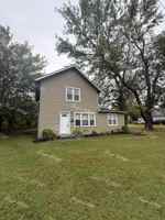 featured image of 221 E Warren St #1
