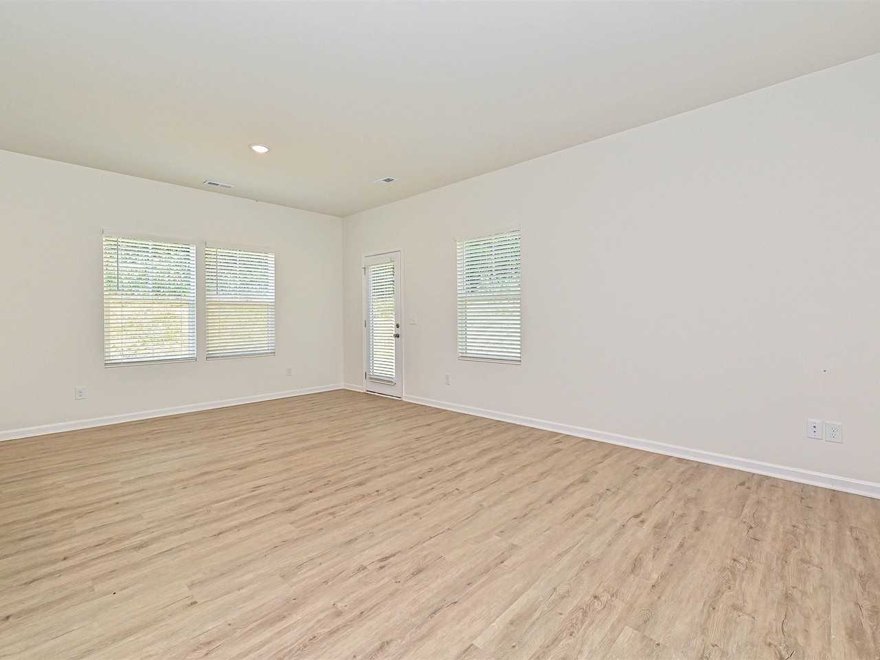 1725 East Cloaninger Avenueunit B #1 - Photo 4 of 23